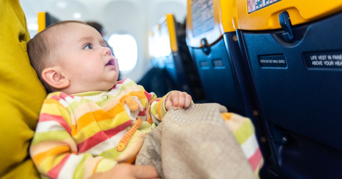 <strong></noscript>Top Tips for Flying with Babies and Toddlers</strong>