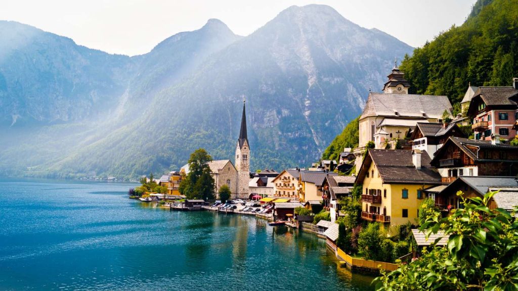 Hallstatt - place to visit with children in Europe