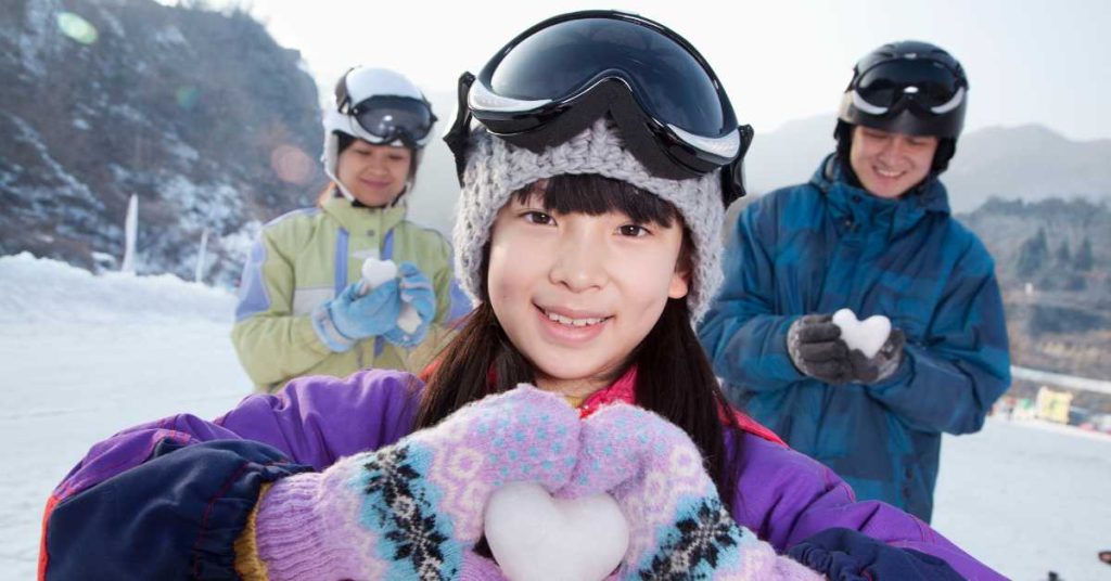 The Best Family Ski Resorts in Asia We Banner